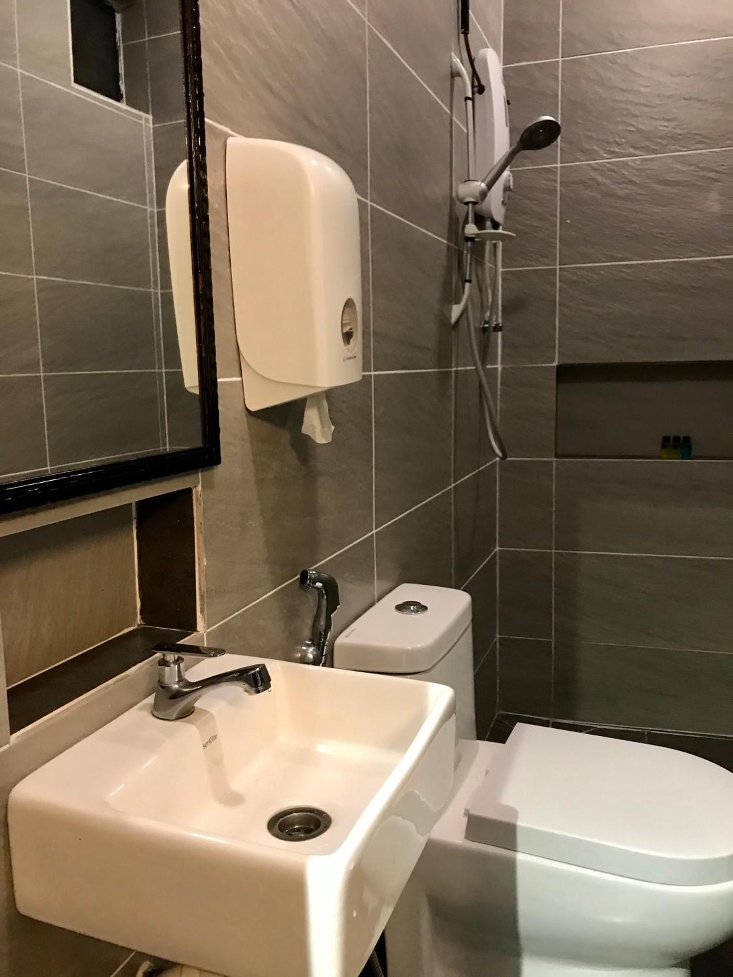 ברינצ'אנג Kavy Boutique Hotel @ Kbh מראה חיצוני תמונה
